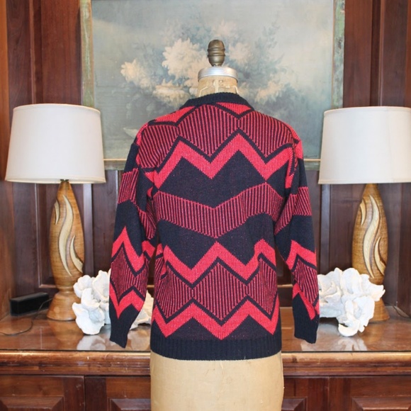 Vintage Black and Red Zig Zag Sweater - Picture 4 of 4